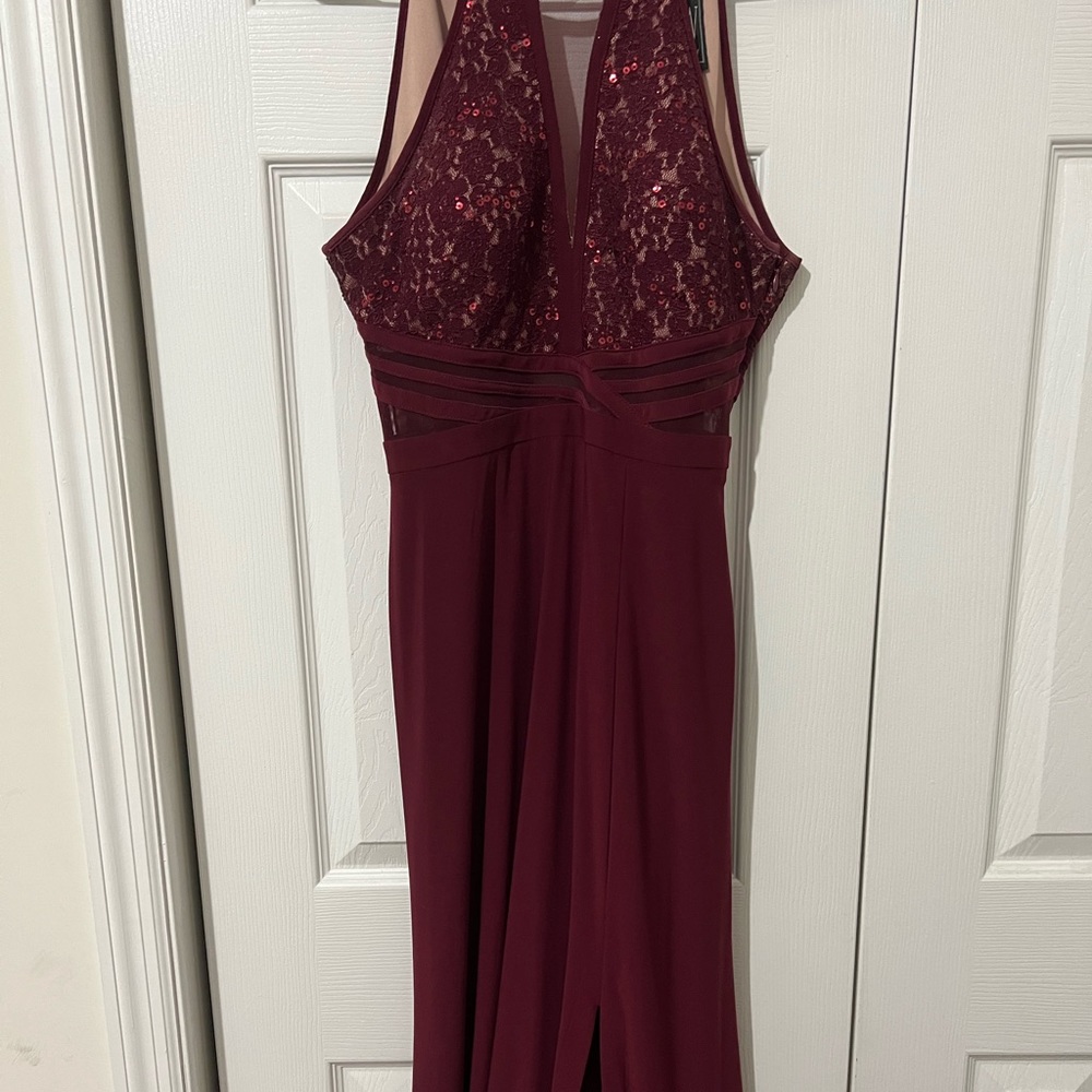Beautiful, full length special occasion dress. Worn only one time